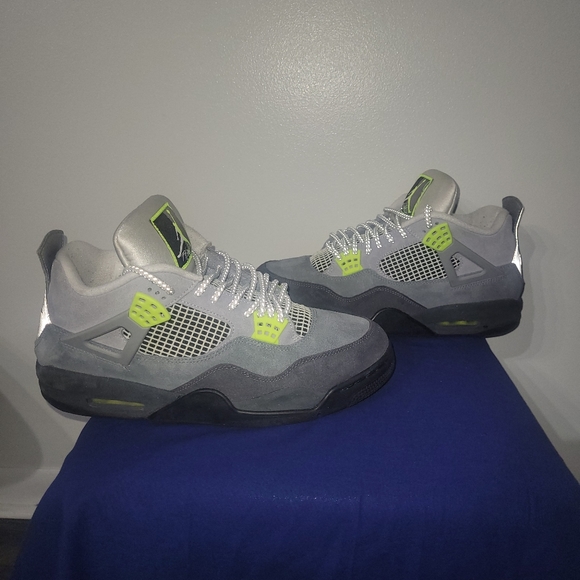 jordan 4 se neon 95